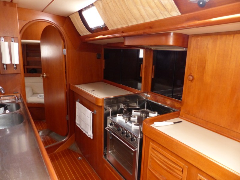 Swan 53 intérieur -16.JPG